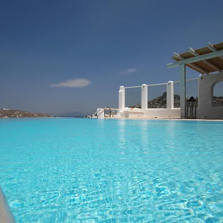 Medluxe Villas Complex *